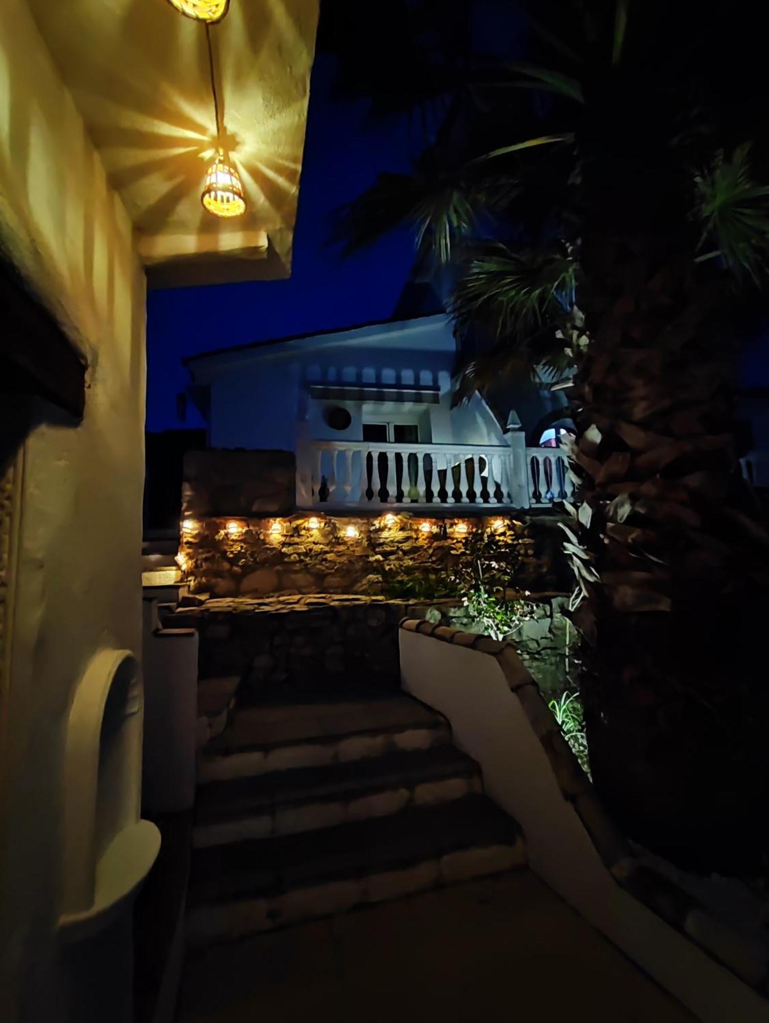 Cortijo Pennymaria Poolside Apartment Near Montefrio With Stunning Views Exterior photo